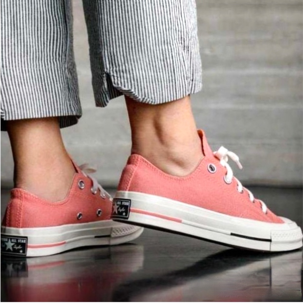 CONVERSE Chuck Taylor All Star 70 OX Sneakers - Picture 3 of 13
